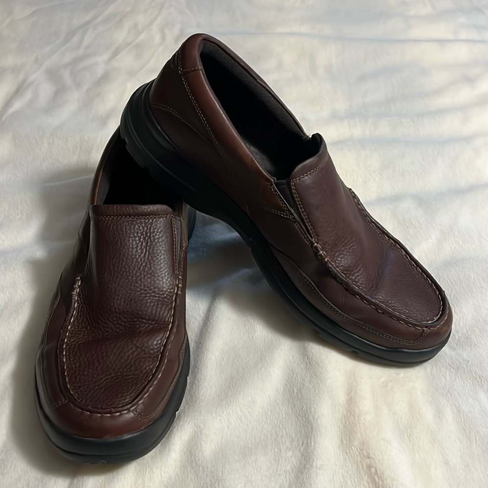 Men’s very slightly used Rockport leather loafers with cushioned sole